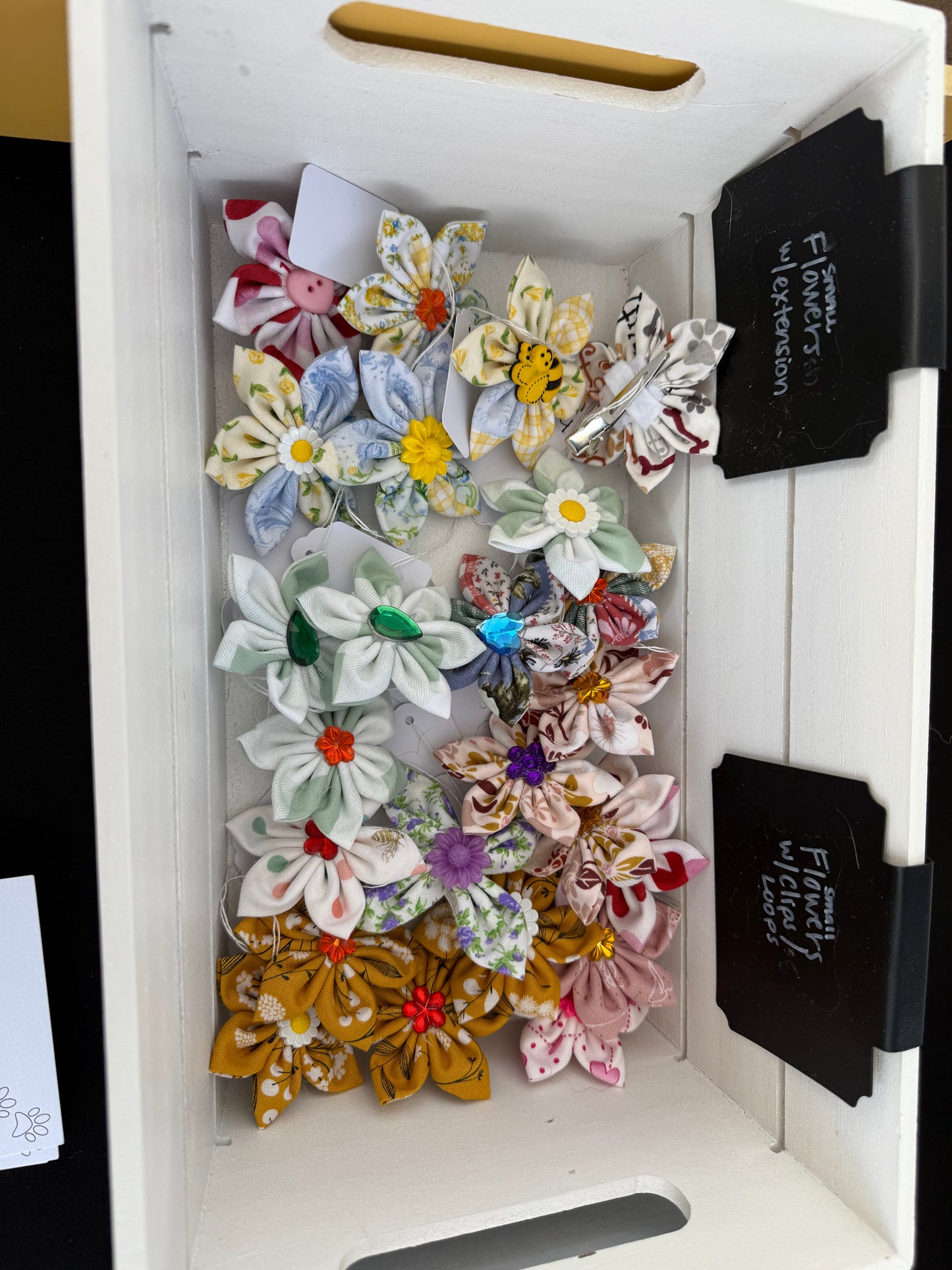 Flower Necktie - Over the collar
